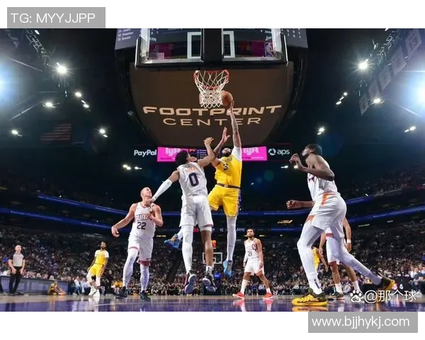 湖人对决太阳精彩回顾与赛后分析全场亮点与球员表现一览 湖人对决太阳精彩回顾与赛后分析全场亮点与球员表现一览